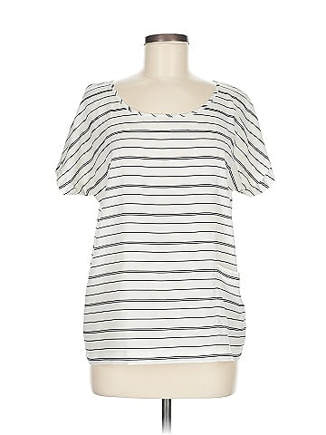 The Limited Short Sleeve Top (view 1)