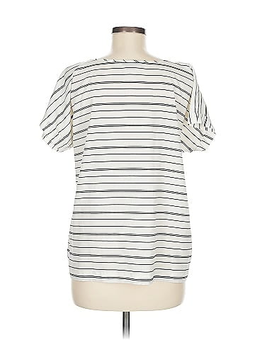 The Limited Short Sleeve Top (view 2)