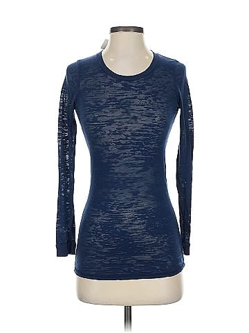 Yahada Long Sleeve T-Shirt (view 1)