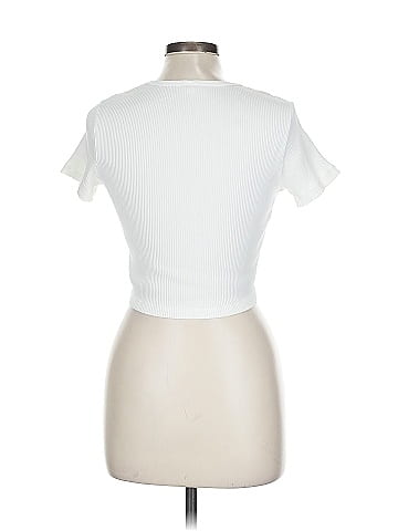 Uniqlo Short Sleeve T-Shirt (view 2)