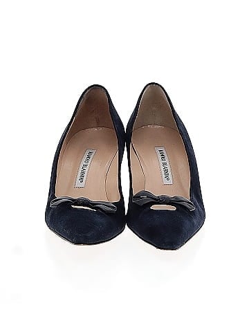 Manolo Blahnik Vintage Suede Bow-Detail Pumps 55mm (view 2)