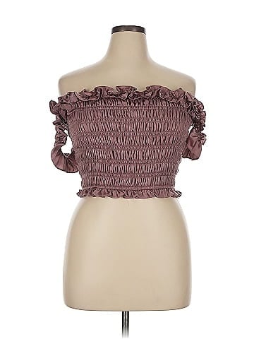 Elliatt Short Sleeve Top (view 1)