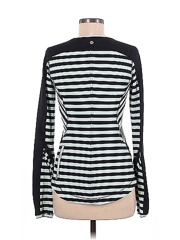 Lululemon Athletica Long Sleeve T-Shirt (view 2)