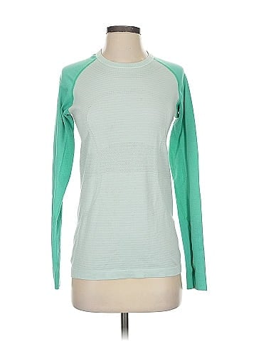 Lululemon Athletica Long Sleeve T-Shirt (view 1)