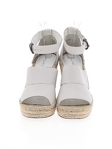 Treasure & Bond Wedges (view 2)
