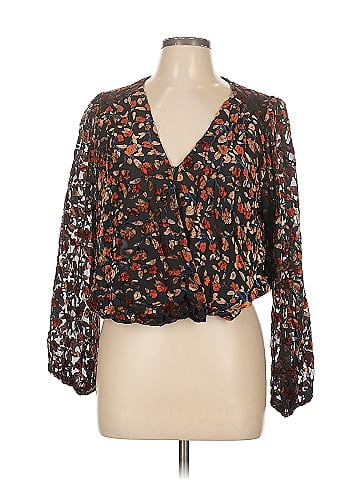 ASTR The Label 3/4 Sleeve Blouse (view 1)