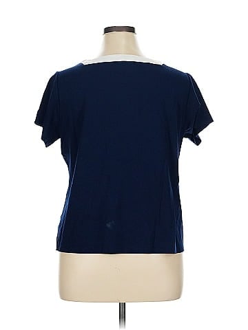 Liz Claiborne Short Sleeve T-Shirt (view 2)