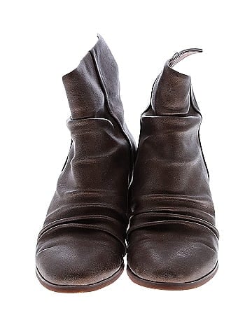 Antelope Ankle Boots (view 2)