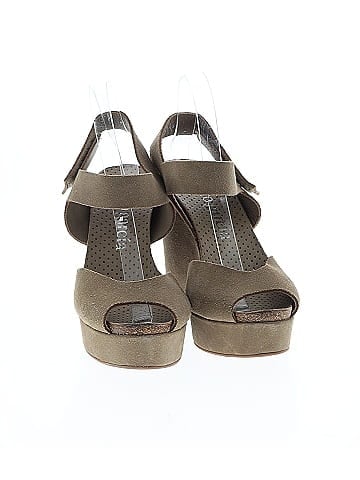 Pedro Garcia Wedges (view 2)