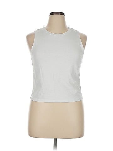 Old Navy Sleeveless T-Shirt (view 1)