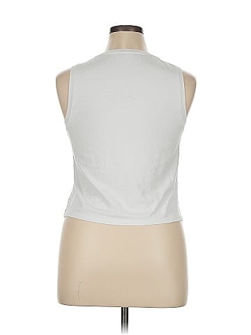 Old Navy Sleeveless T-Shirt (view 2)