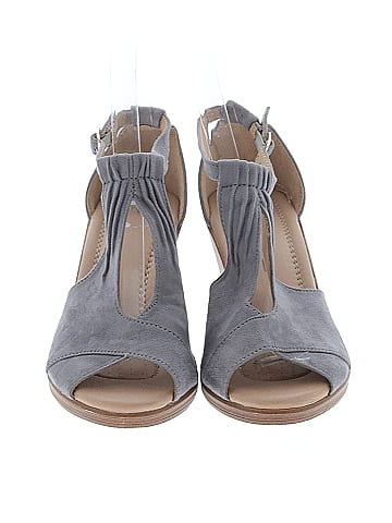 Journee Collection Wedges (view 2)