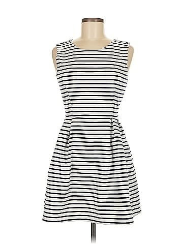 Forever 21 Casual Dress (view 1)