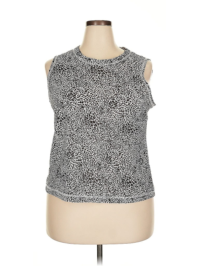 Click to view more detailed imagery on our partner's website Pre-owned Laura Ashley Sleeveless Top Black Halter Neckline Tops