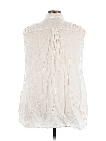 Avenue Sleeveless Button-Down Shirt (view 2)
