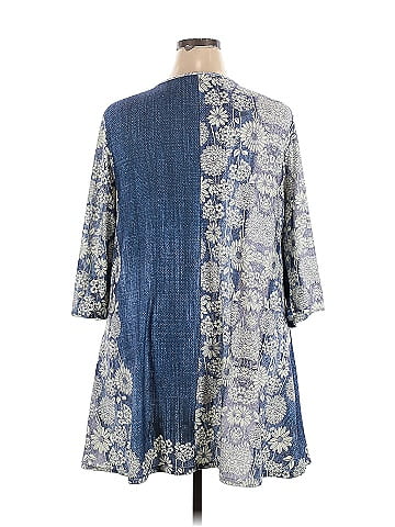 Lily by Firmiana 3/4 Sleeve Blouse (view 2)