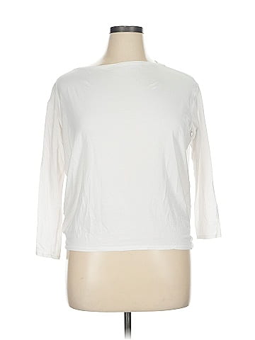 Lululemon Athletica 3/4 Sleeve T-Shirt (view 1)