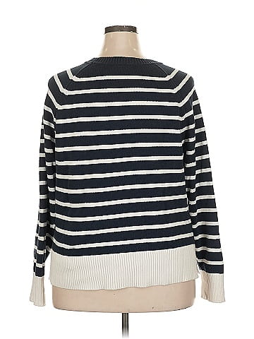 Banana Republic Pullover Sweater (view 2)