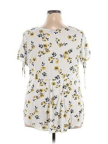 Torrid Short Sleeve Blouse (view 2)