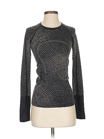 Lululemon Athletica Long Sleeve T-Shirt (view 1)