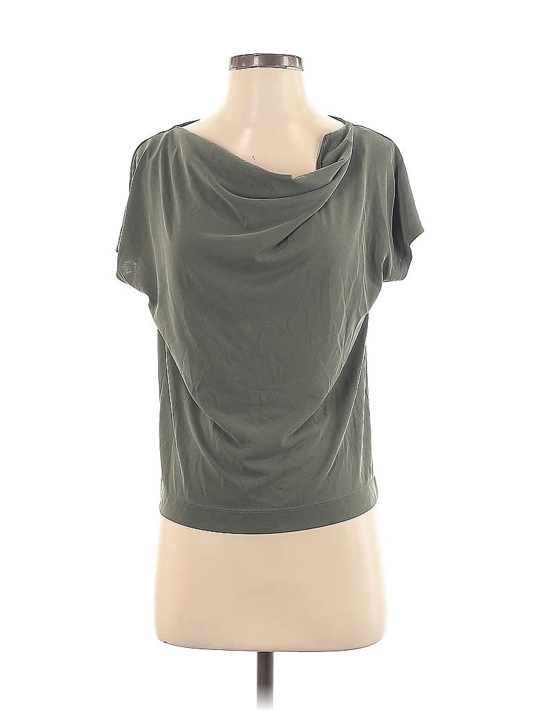 Click to view more detailed imagery on our partner's website Pre-owned Banana Republic Short Sleeve T-shirt In Green