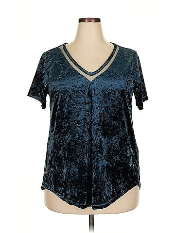 Amaryllis Short Sleeve T-Shirt (view 1)
