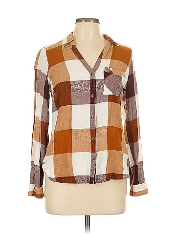 Maurices Long Sleeve Button-Down Shirt (view 1)