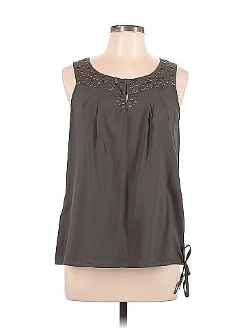 Elle Sleeveless Blouse (view 1)