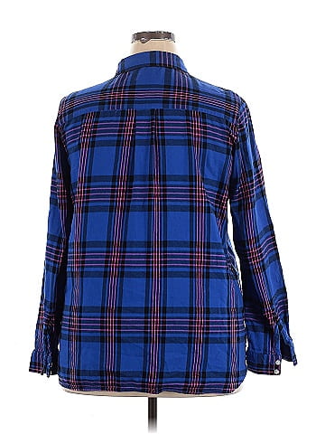 Gap Outlet Long Sleeve Button-Down Shirt (view 2)