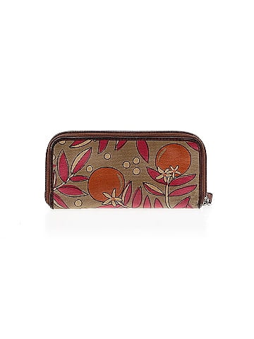 Fossil Clutch (view 2)