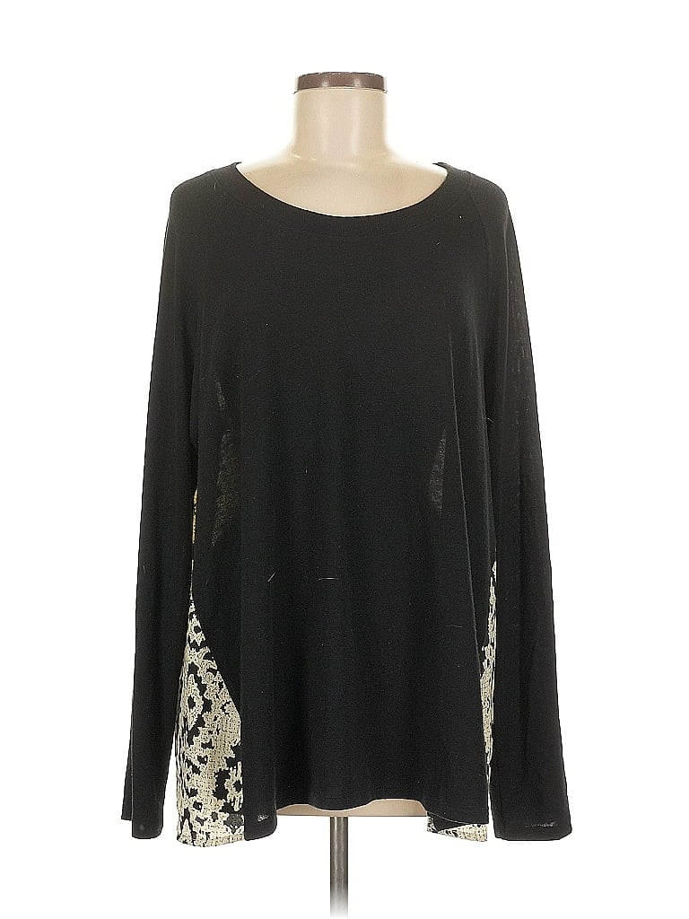 Click to view more detailed imagery on our partner's website Pre-owned Le Lis Long Sleeve Top Black Chevron/herringbone Pattern Crew Neck Tops