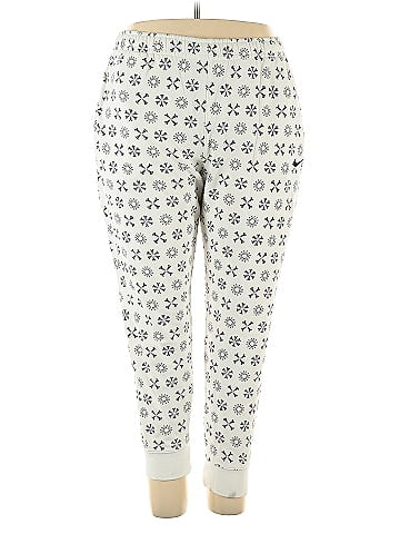 Nike Casual Pants (view 1)