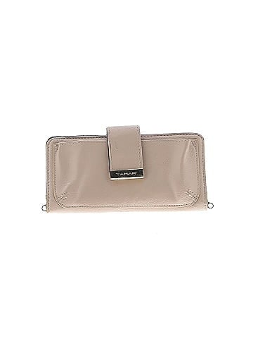 Tahari Wallet (view 1)