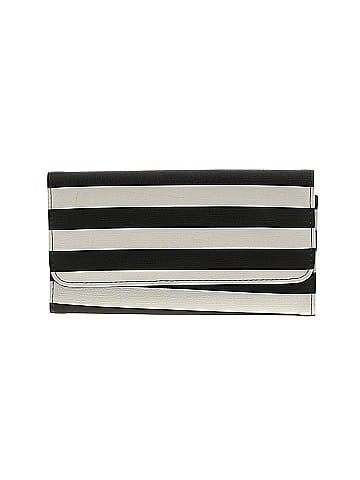 Kut from the Kloth Wallet (view 1)