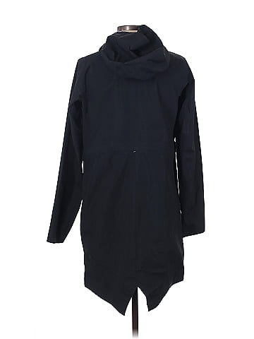Lululemon Athletica Raincoat (view 2)