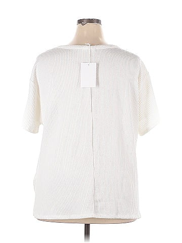 Andree by UNIT Short Sleeve T-Shirt (view 2)