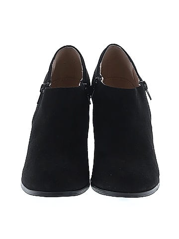 Journee Collection Ankle Boots (view 2)