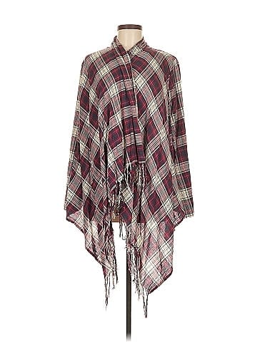 En Creme Poncho (view 1)