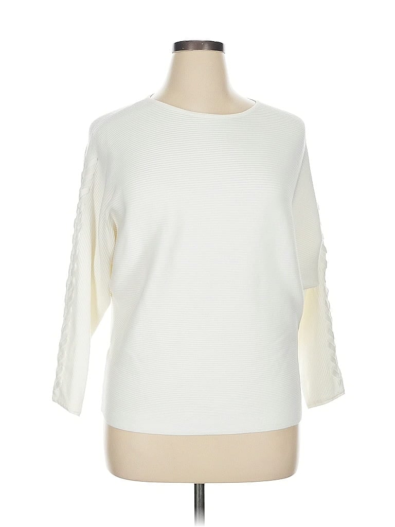 Pre-owned T Tahari Pullover Sweater In White
