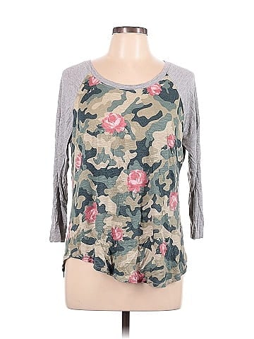 Signature Studio 3/4 Sleeve T-Shirt (view 1)