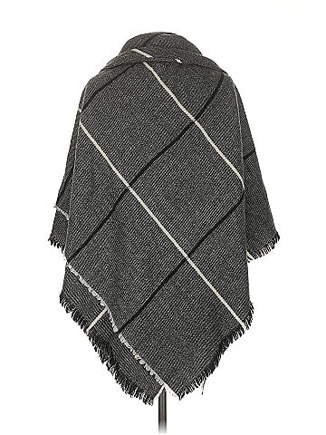 Modena Poncho (view 2)