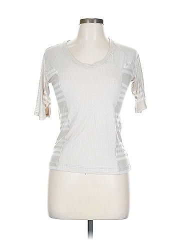 Lululemon Athletica Short Sleeve T-Shirt (view 1)