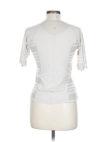Lululemon Athletica Short Sleeve T-Shirt (view 2)