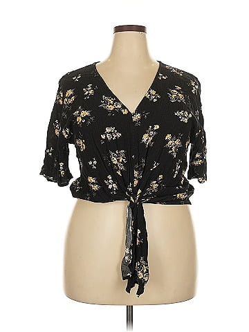 LUQ Short Sleeve Blouse (view 1)