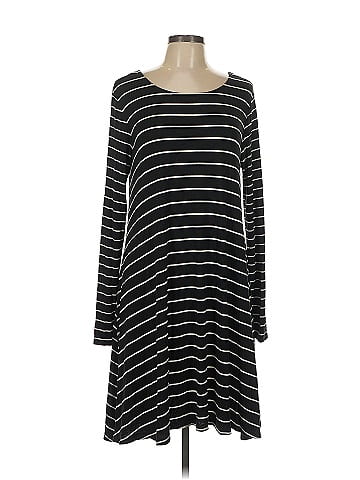 Old Navy Casual Dress (view 1)