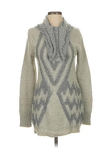 Hem & Thread Pullover Sweater (view 1)