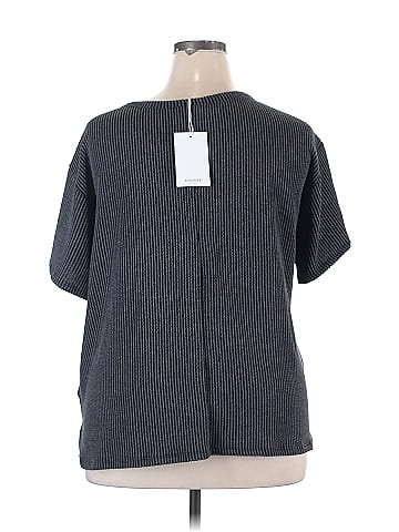 Andree by UNIT Short Sleeve T-Shirt (view 2)