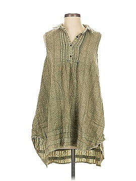 Mystree Sleeveless Button Down Shirt