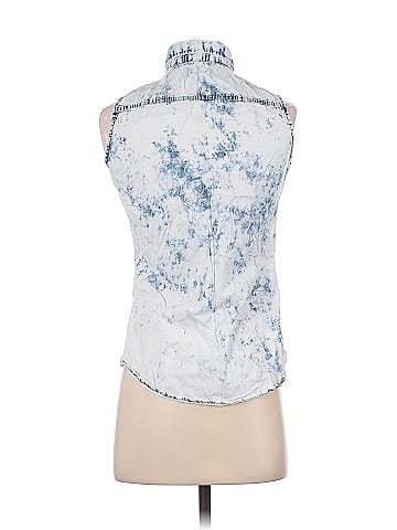 Ali & Kris Sleeveless Button-Down Shirt (view 2)