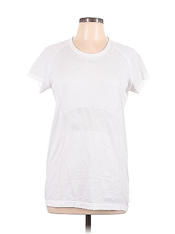 Lululemon Athletica Short Sleeve T-Shirt (view 1)
